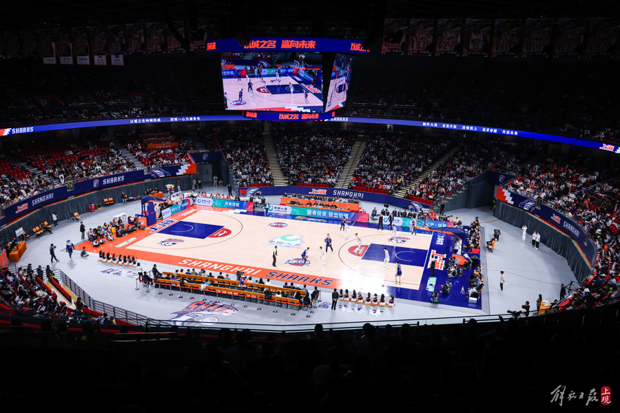 爱游戏官网-上海久事发布备战花絮，国际比赛日战术微调，NBA总决赛任务艰巨，医务组通报恢复的简单介绍