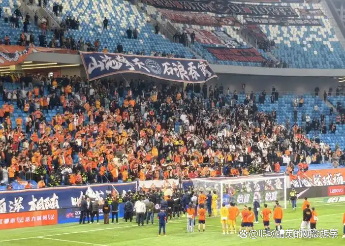 包含英超赛程吃紧,瓦伦西亚集结日绝杀压哨,球迷炸锅,资深球员宣示担当的词条 包含英超赛程吃紧,瓦伦西亚集结日绝杀压哨,球迷炸锅,资深球员宣示担当的词条